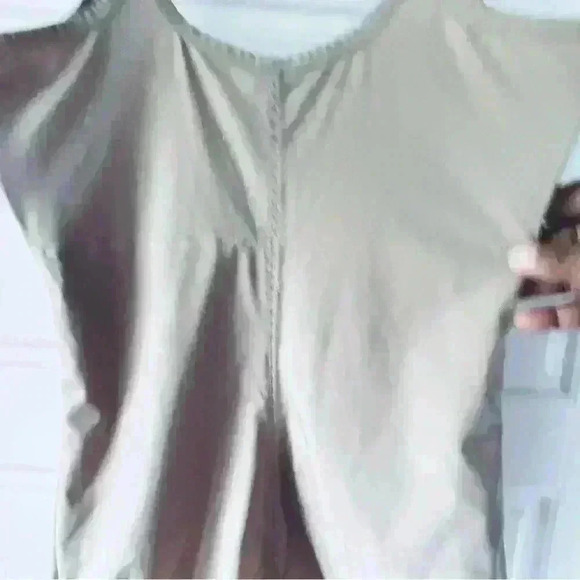 MARILYN MONROE TAN OPEN BUST SHAPEWEAR SIZE LARGE - Picture 11 of 11